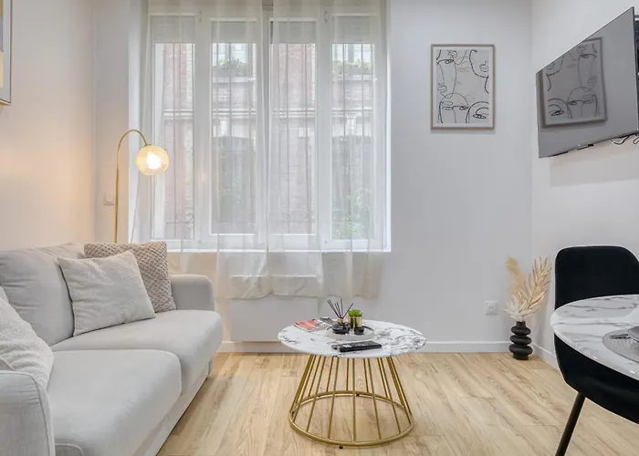 Le Aurelie F2 Avec Baignoire Balneo ! Rouen