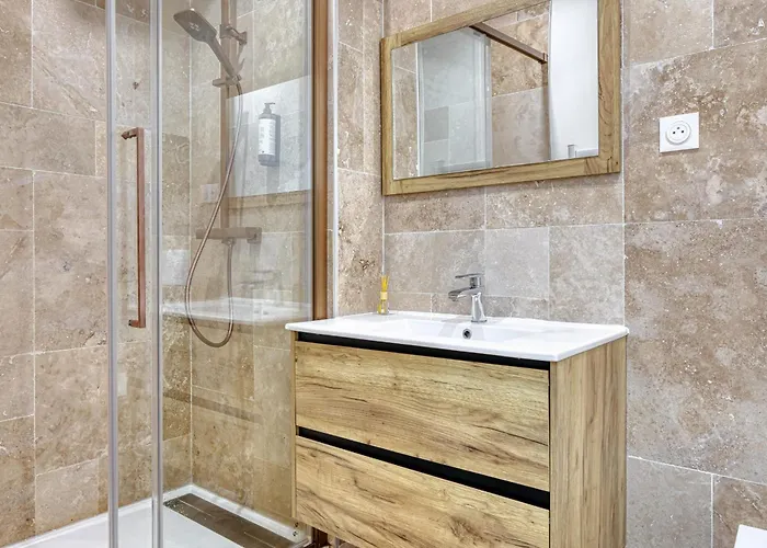 Le Aurelie F2 Avec Baignoire Balneo !