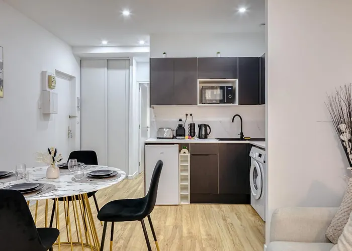 Apartment Le Aurelie F2 Avec Baignoire Balneo ! *