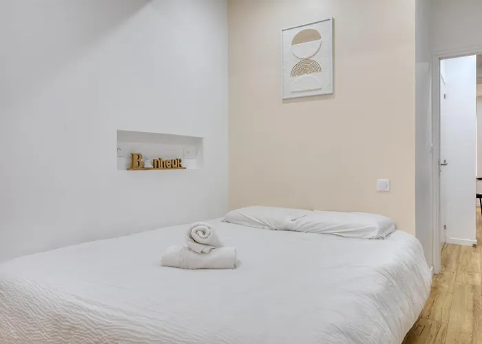 Le Aurelie F2 Avec Baignoire Balneo ! Apartment