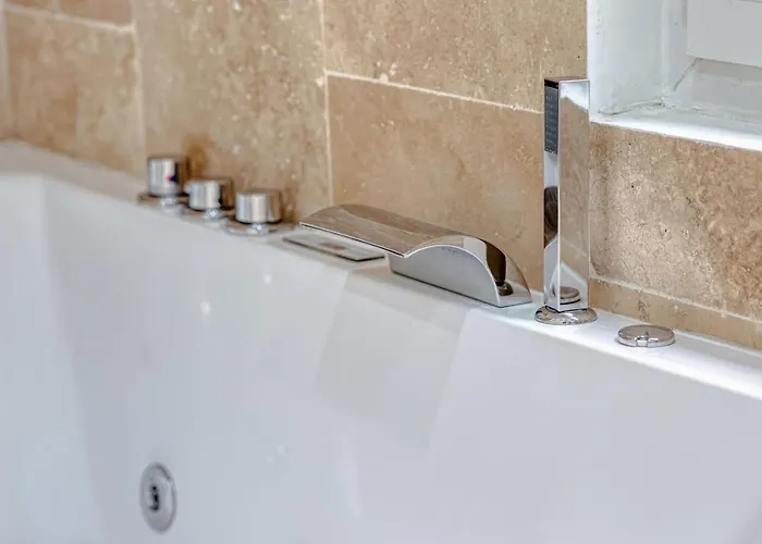 Le Aurelie F2 Avec Baignoire Balneo ! Apartment Rouen